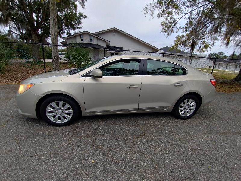 Buick LaCrosse CX 2011