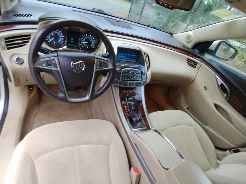 Buick LaCrosse CX 2011