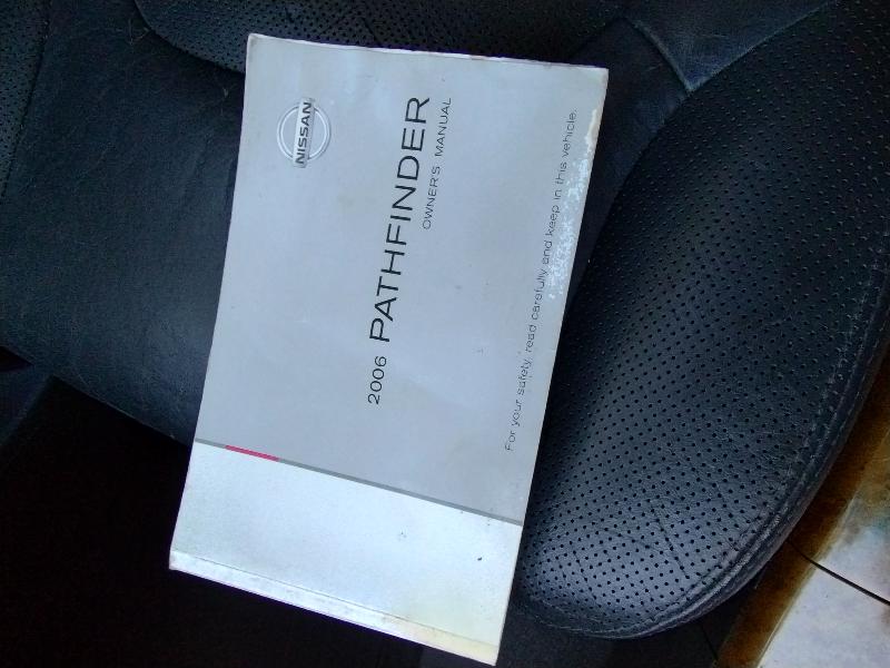 Nissan Pathfinder LE 2WD 2006