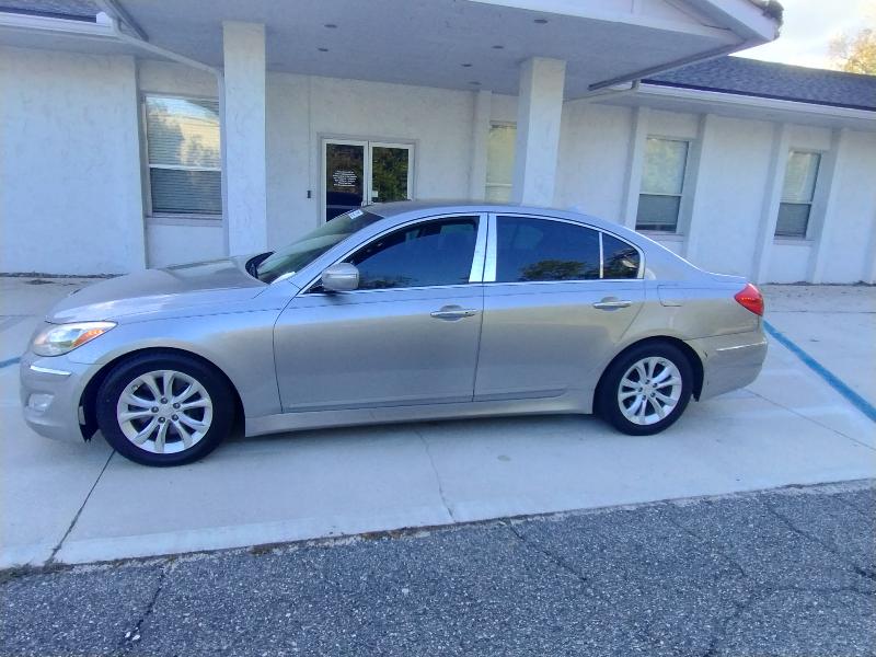 Hyundai Genesis 3.8L 2013