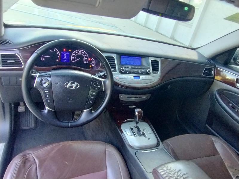 Hyundai Genesis 3.8L 2013
