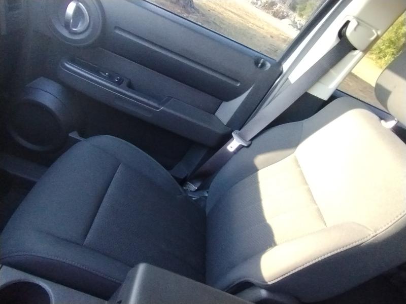 Dodge Nitro Heat 2WD 2011