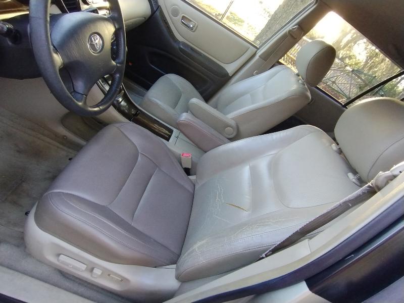 Toyota Highlander V6 2WD 2003