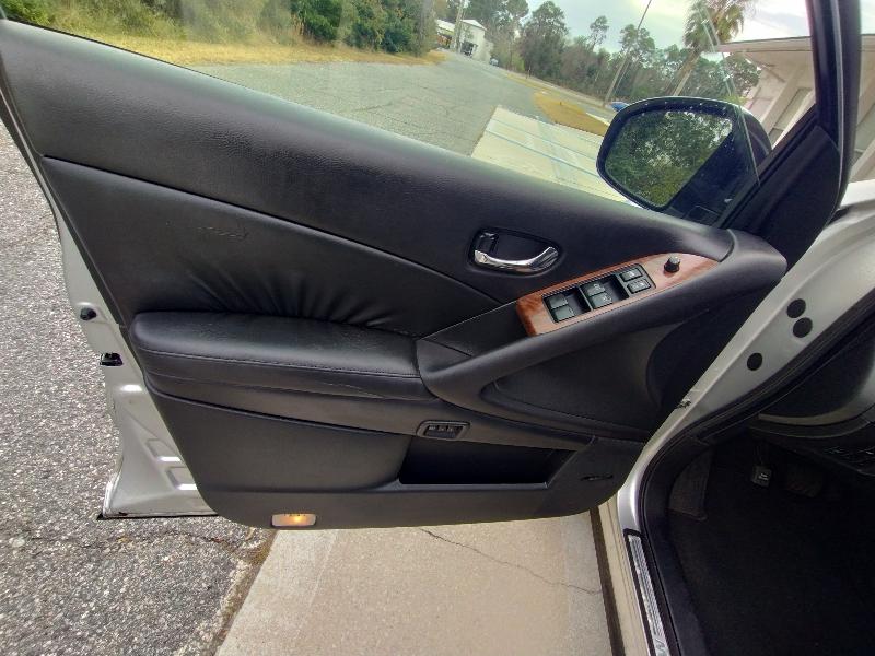 Nissan Murano SL AWD 2010