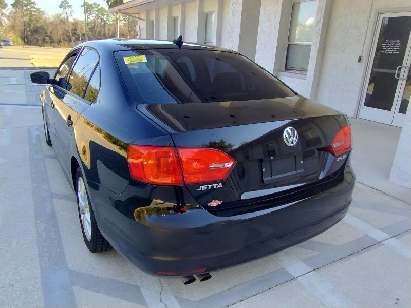 Volkswagen Jetta SE 2012