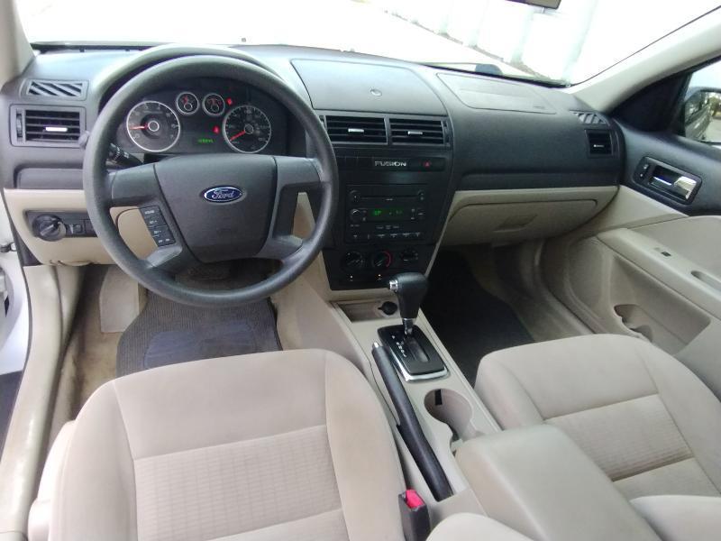 Ford Fusion S 2006