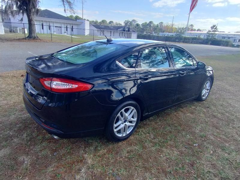 Ford Fusion SE 2016