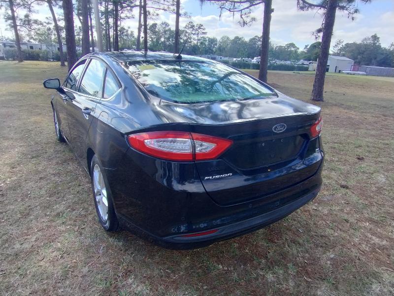 Ford Fusion SE 2016