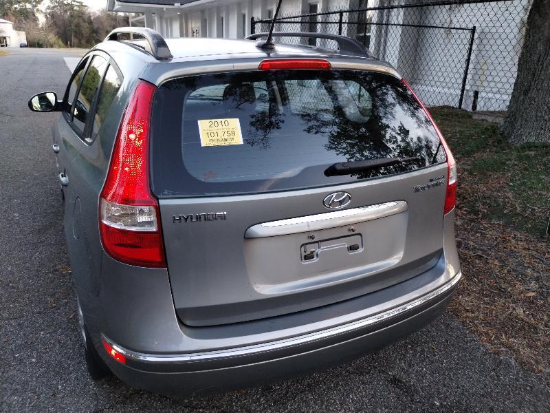 Hyundai Elantra Touring SE Manual 2010