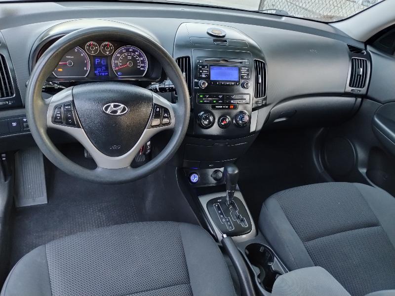 Hyundai Elantra Touring SE Manual 2010