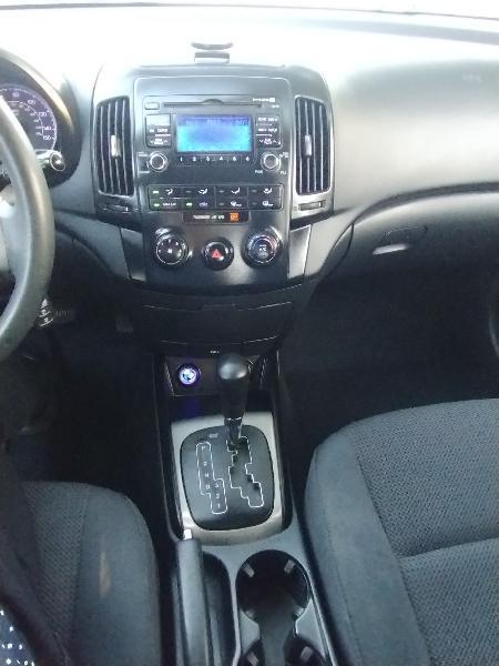 Hyundai Elantra Touring SE Manual 2010