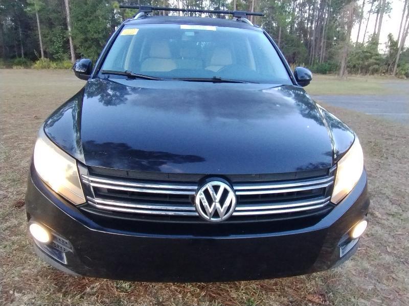 Volkswagen Tiguan S 2013