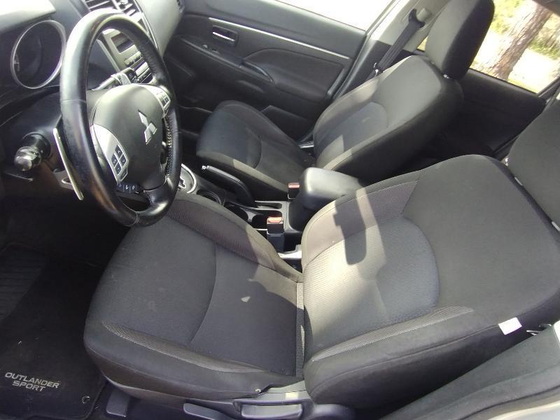 Mitsubishi Outlander Sport ES 2WD 2011