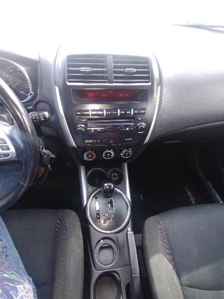 Mitsubishi Outlander Sport ES 2WD 2011