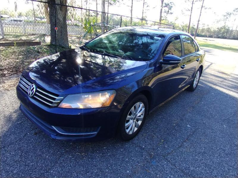 2012 Volkswagen Passat 2.5L S W/Appearance