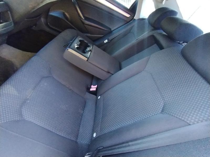 Volkswagen Passat 2.5L S W/Appearance 2012