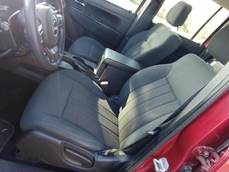 Jeep Liberty Sport 4WD 2012