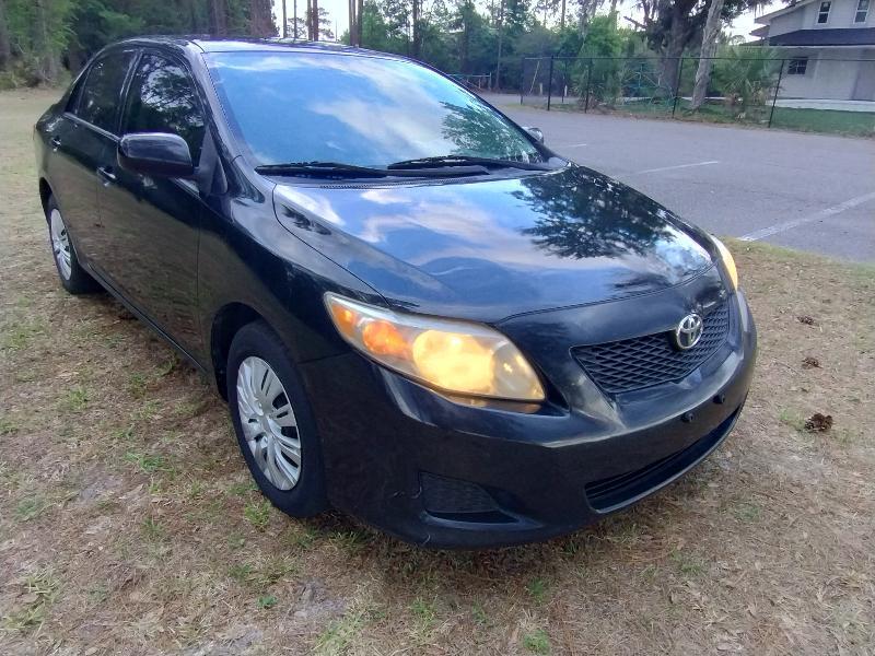 Toyota Corolla Base 5-Speed MT 2010