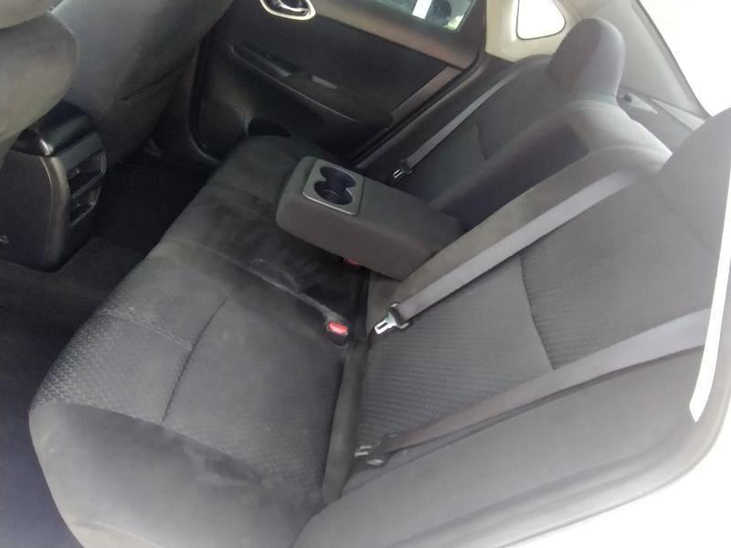 Nissan Sentra 4dr Sdn I4 CVT SR 2013