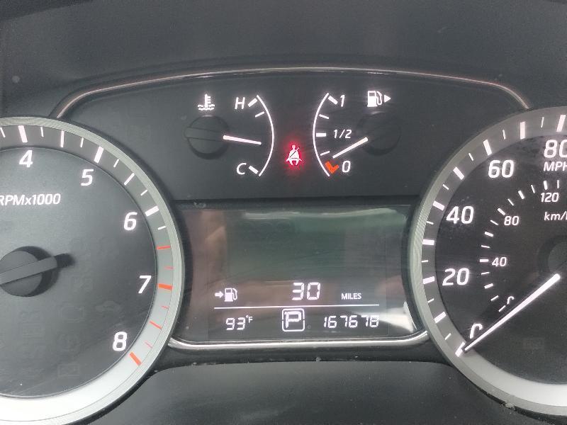 Nissan Sentra 4dr Sdn I4 CVT SR 2013
