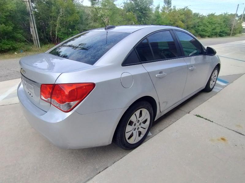 Chevrolet Cruze LS Auto 2015