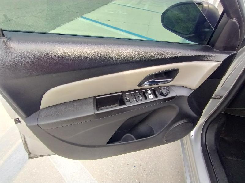 Chevrolet Cruze LS Auto 2015