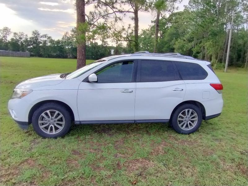 Nissan Pathfinder SL 2WD 2014