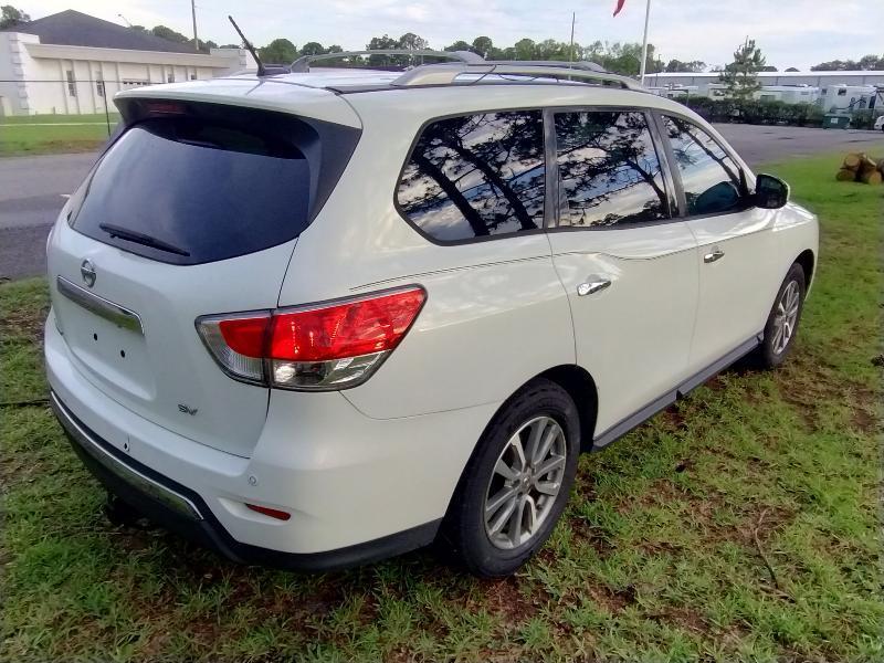 Nissan Pathfinder SL 2WD 2014