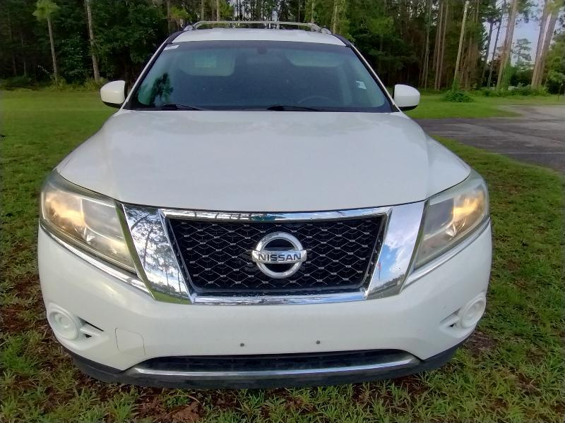 Nissan Pathfinder SL 2WD 2014