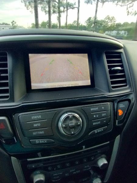 Nissan Pathfinder SL 2WD 2014