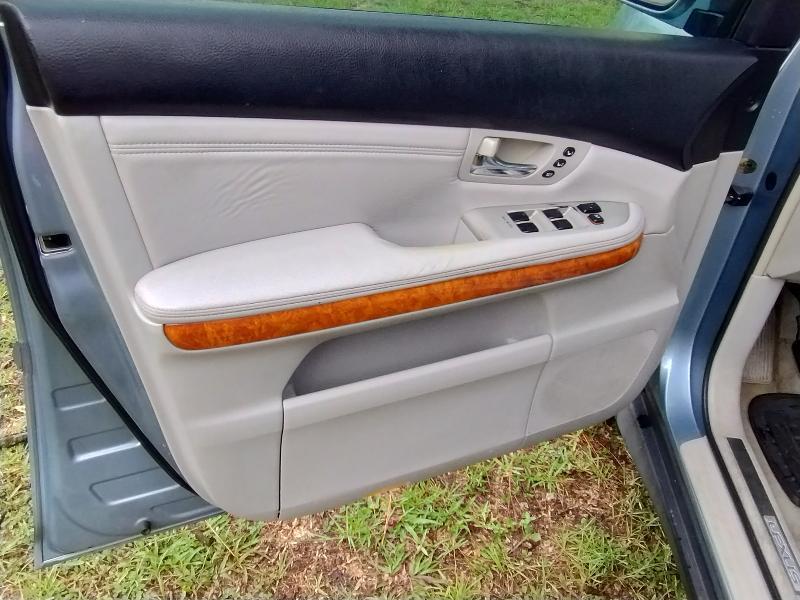 Lexus RX 330 FWD 2006