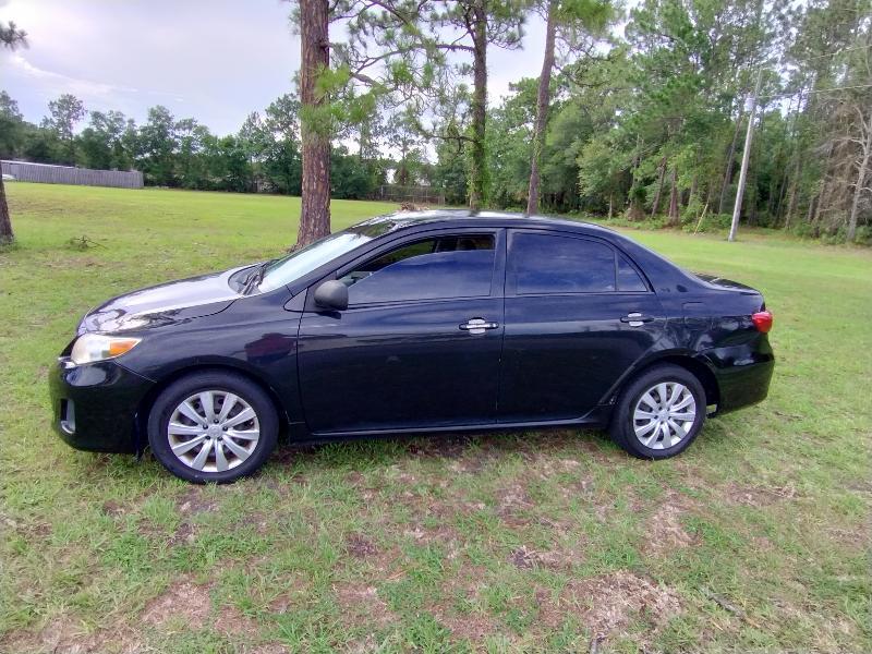 Toyota Corolla S 5-Speed MT 2012