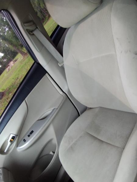 Toyota Corolla S 5-Speed MT 2012