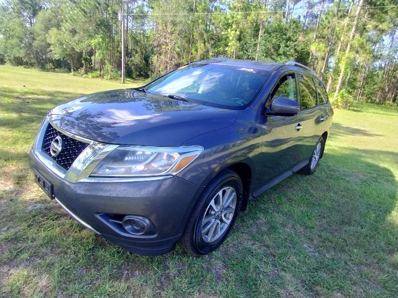 Nissan Pathfinder LE 2WD 2013