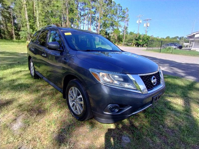 Nissan Pathfinder LE 2WD 2013
