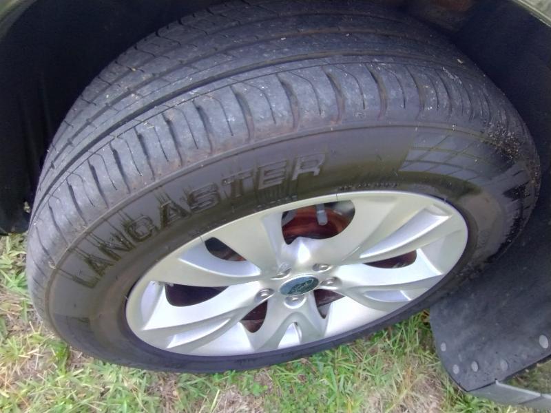 Ford Taurus SEL FWD 2010