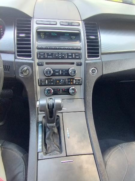 Ford Taurus SEL FWD 2010
