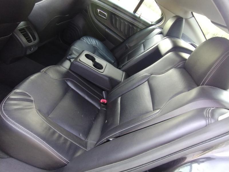 Ford Taurus SEL FWD 2010