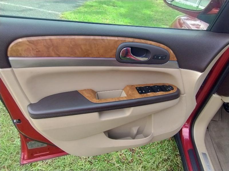 Buick Enclave Leather FWD 2012