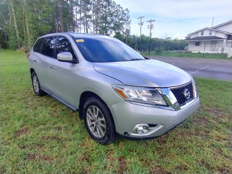 Nissan Pathfinder SL 2WD 2014