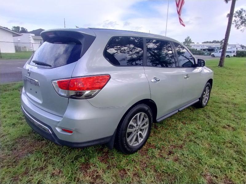 Nissan Pathfinder SL 2WD 2014