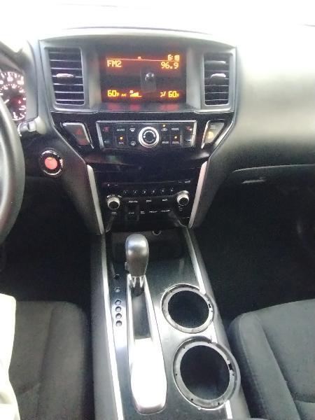 Nissan Pathfinder SL 2WD 2014