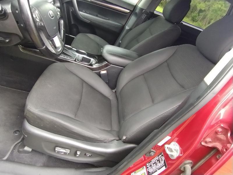 Kia Sorento LX V6 AWD 2014