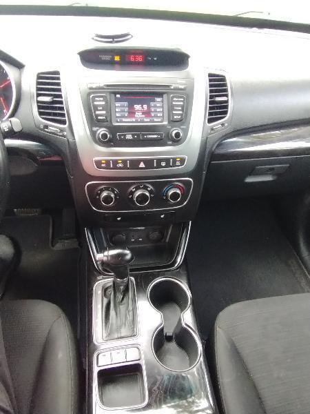 Kia Sorento LX V6 AWD 2014