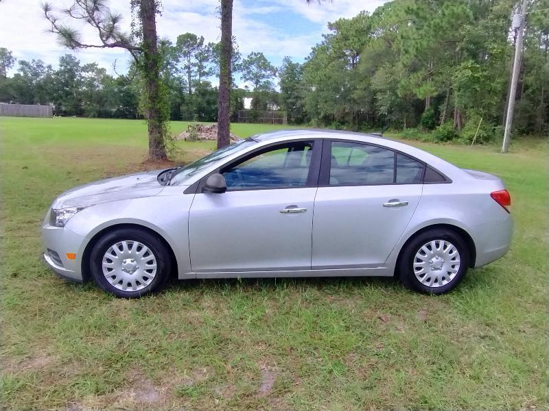 Chevrolet Cruze LS Auto 2013