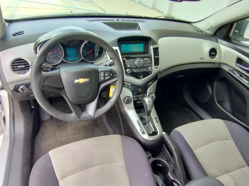 Chevrolet Cruze LS Auto 2013