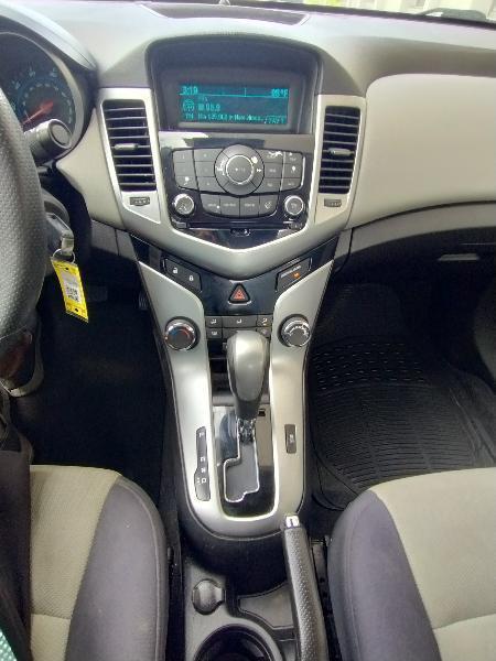 Chevrolet Cruze LS Auto 2013
