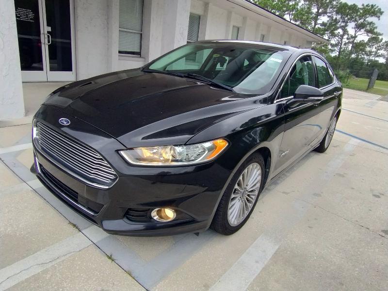 Ford Fusion Hybrid Titanium 2014