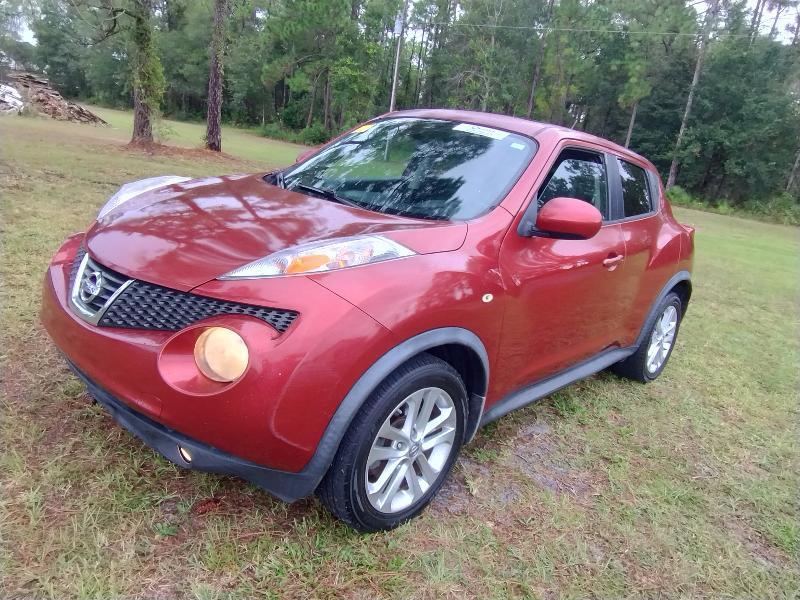 Nissan Juke S FWD 2013
