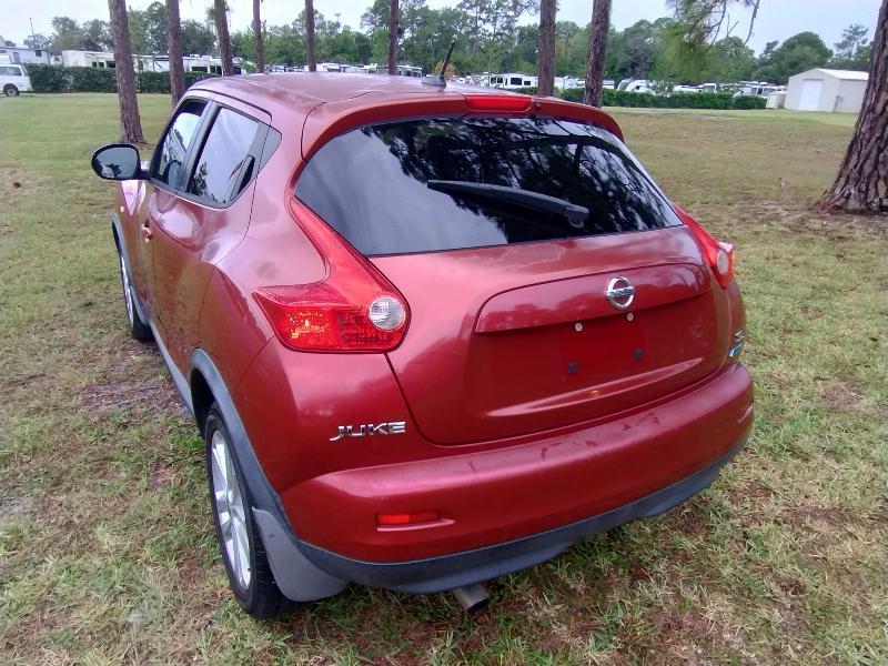 Nissan Juke S FWD 2013